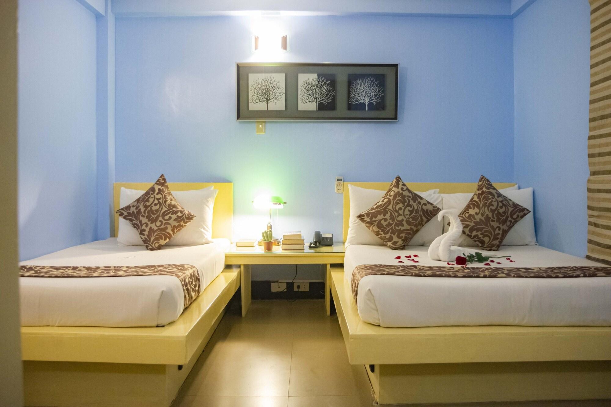 Franchise One Hotel Makati City Esterno foto